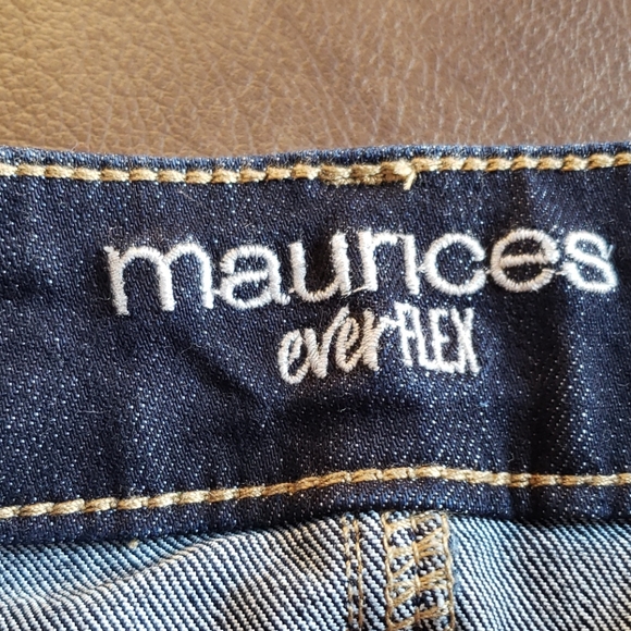 Jeans - Picture 3 of 4